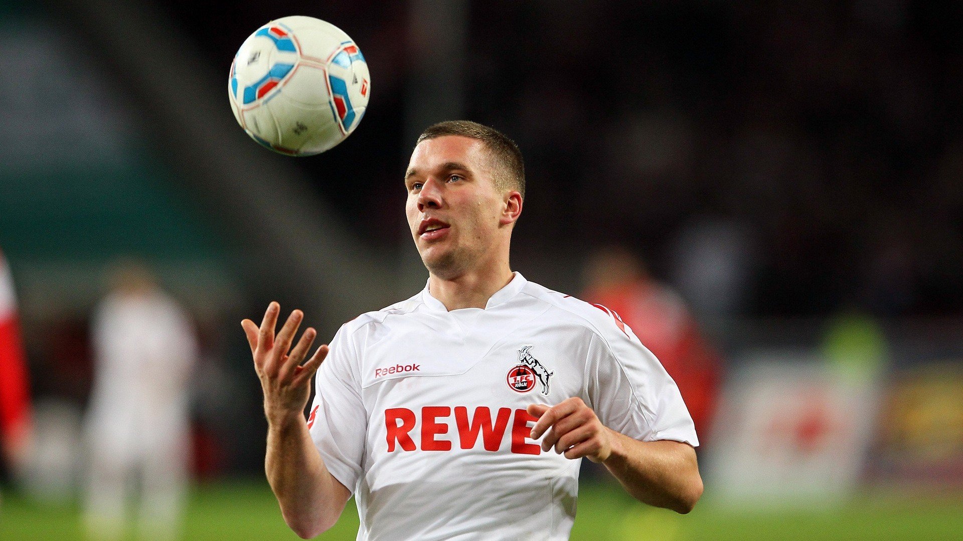 开云体育平台-雷根斯堡队在客场比赛中全力以赴，雷根斯堡vs汉堡直播