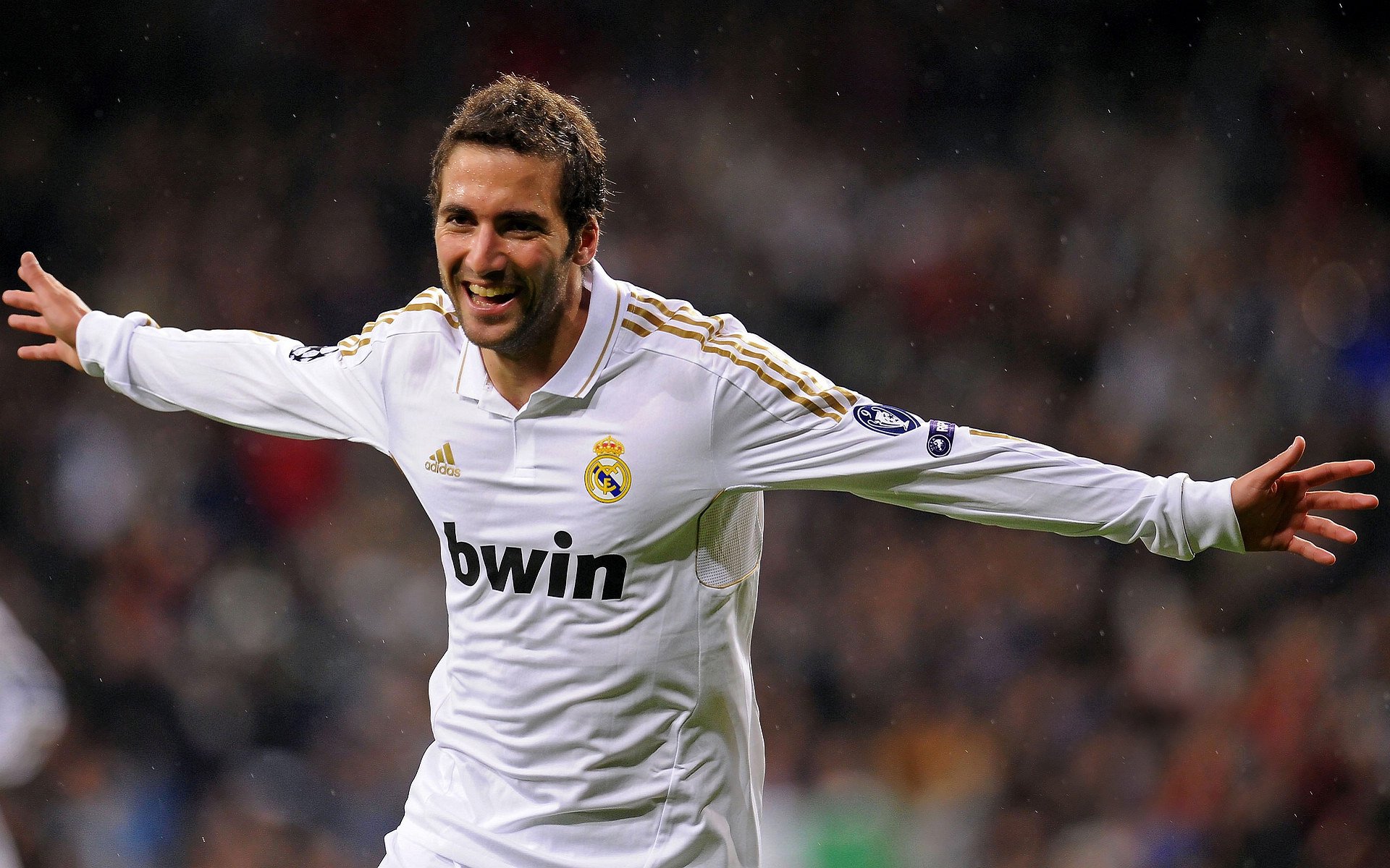 “西甲明星盛宴：攻防精彩纷呈，场面激烈”，西甲足球明星